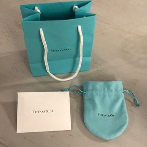 Tiffany’s jumbo sized dust bag and bag